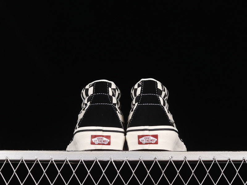 SK8-MID CHECKERBOARD BLACK/WHITE