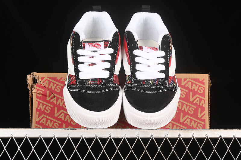 KNU SKOOL WHITE/BLACK/RED