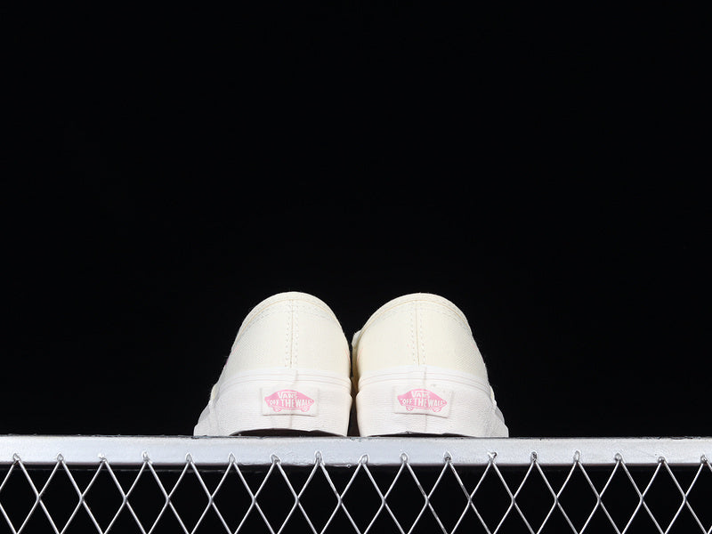 AUTHENTIC LX WHITE/LIGHT PINK