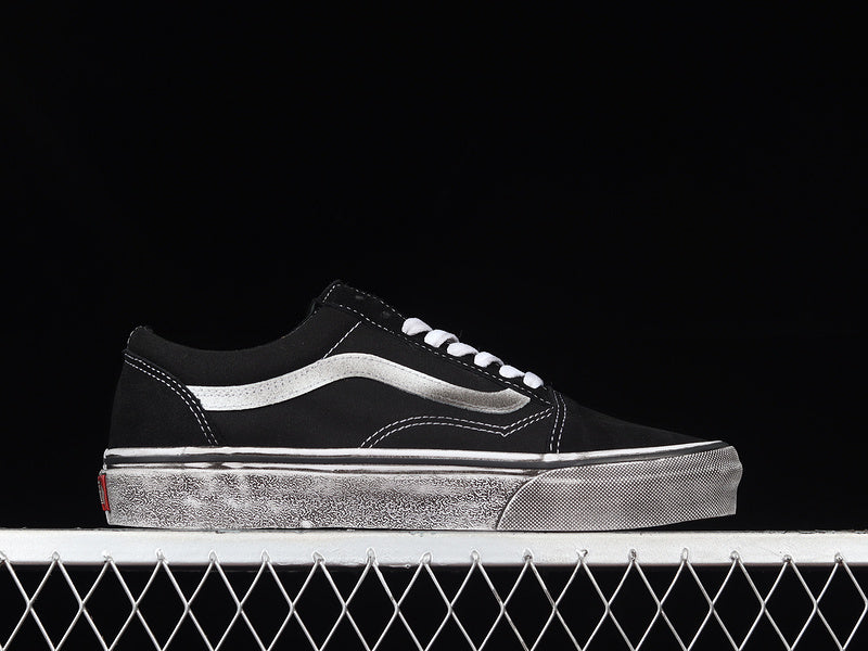 OLD SKOOL BLACK/WHITE