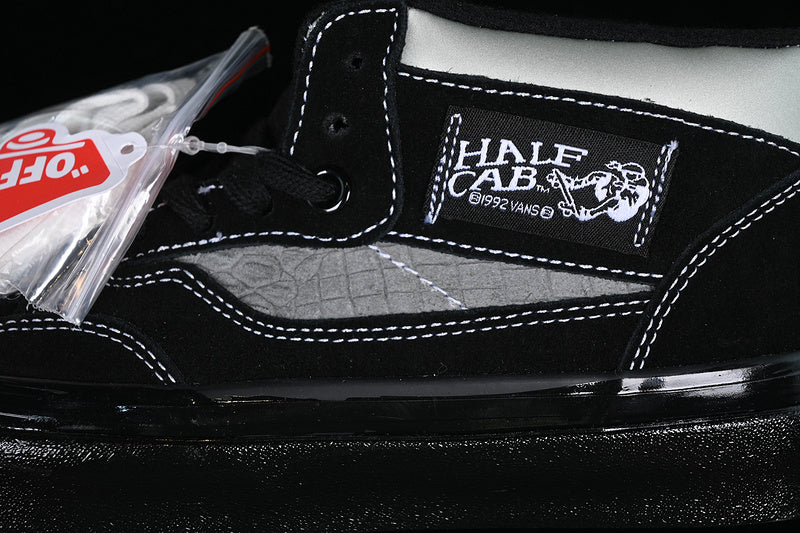 HALF CAB 33 DX BLACK/GREY