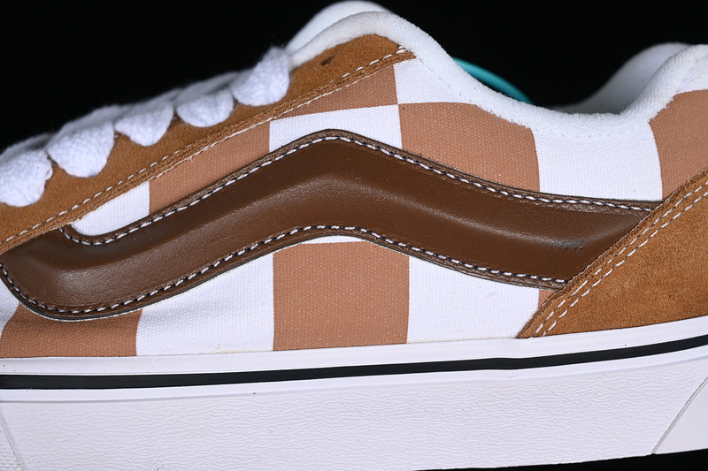 KNU WHITE/BROWN