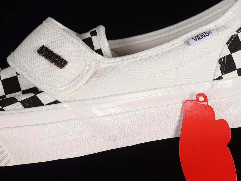 SLIP-ON 47 DX WHITE