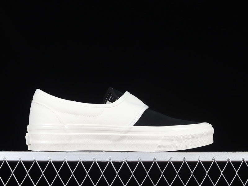 SLIP-ON 47 DX WHITE