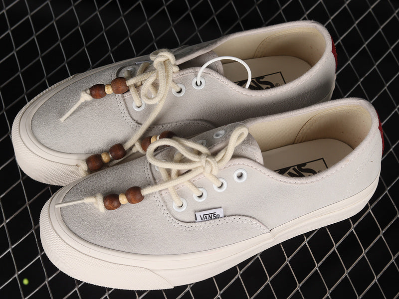 AUTHENTIC 44 DX WHITE/LIGHT GREY