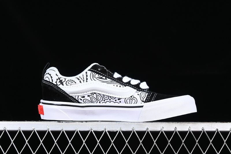 KNU SKOOL WHITE/BLACK