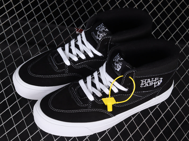 HALF CAB BLACK/TRUE WHITE