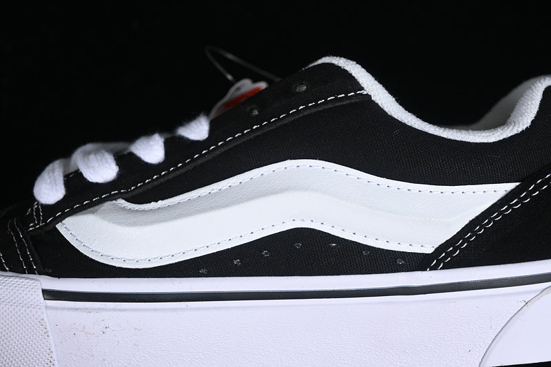 KNU SKOOL WHITE/BLACK