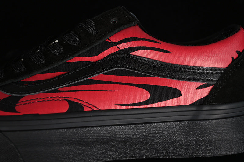 KNU SKOOL BLACK/RED