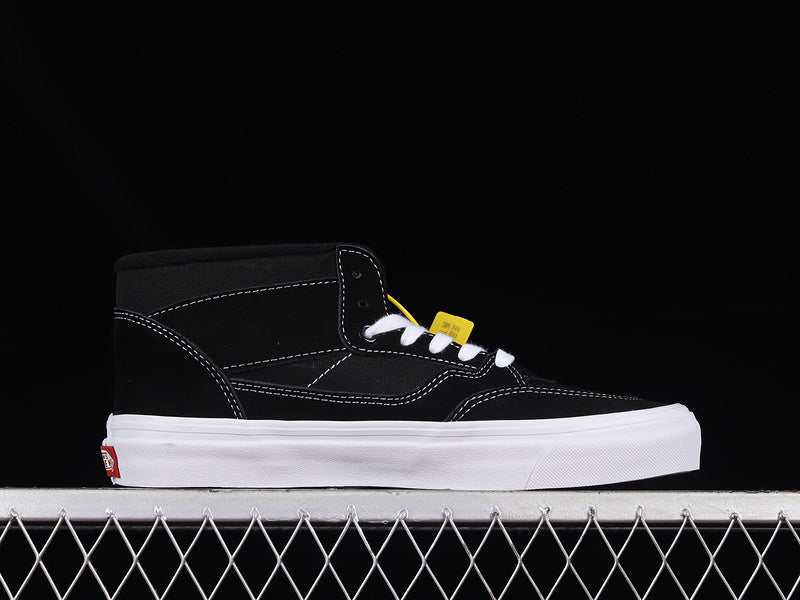 HALF CAB BLACK/TRUE WHITE