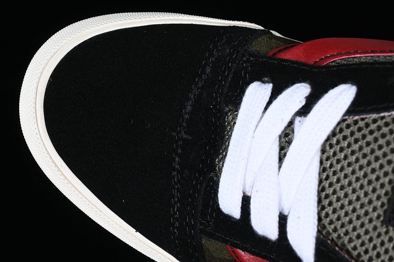 KNU SKOOL WHITE/BLACK/RED