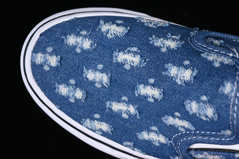 SLIP-ON BLUE HOLE PUNCH DENIM BLUE