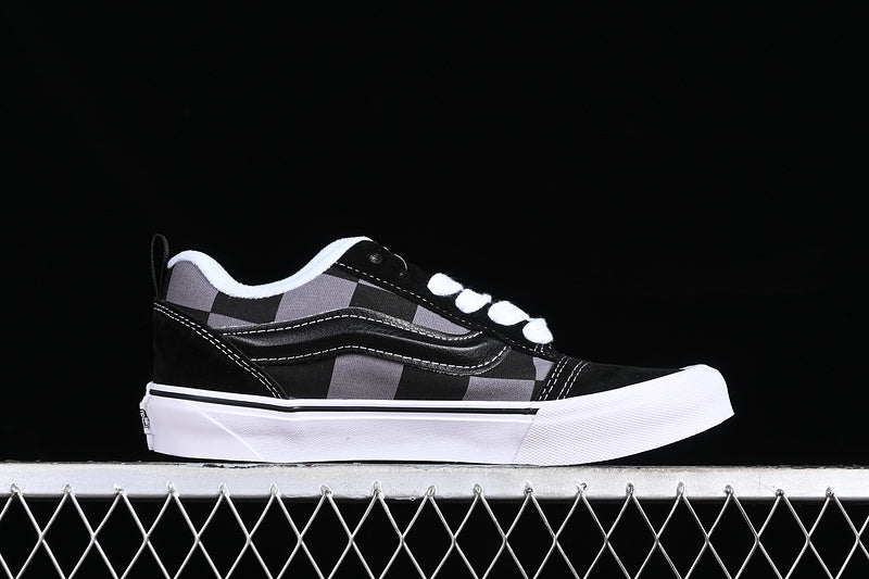 KNU SKOOL WHITE/BLACK/GREY