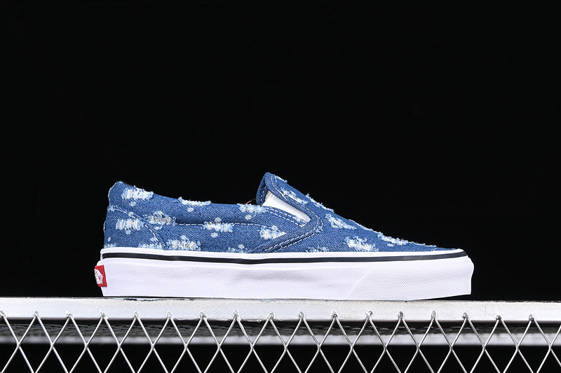 SLIP-ON BLUE HOLE PUNCH DENIM BLUE