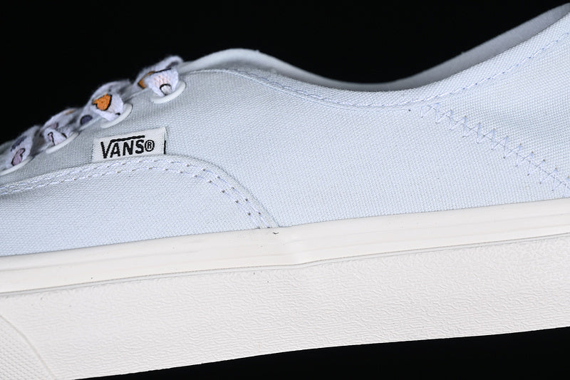 AUTHENTIC VR3 WHITE/BLUE