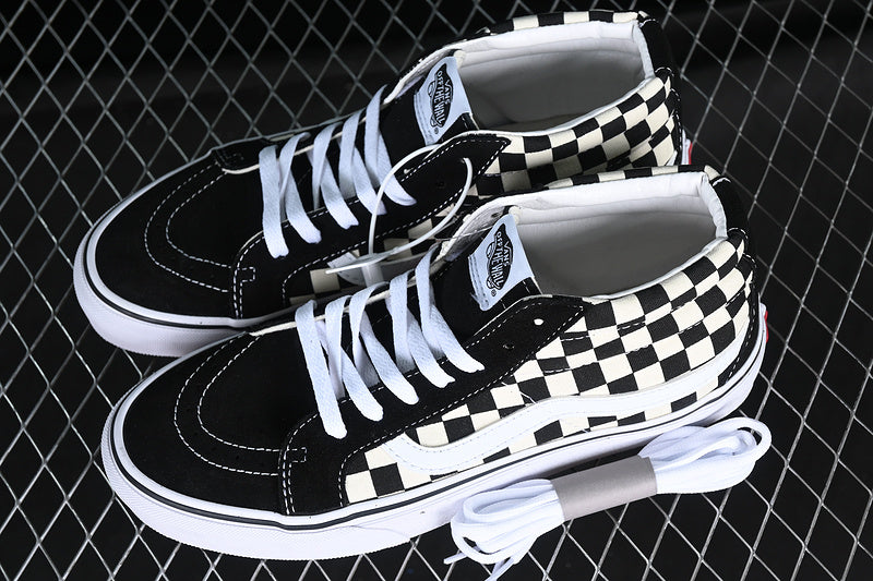 SK8-MID BLACK/WHITE