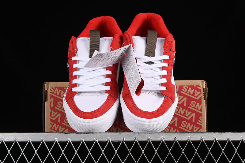 CHUKKA PUSH WHITE/RED