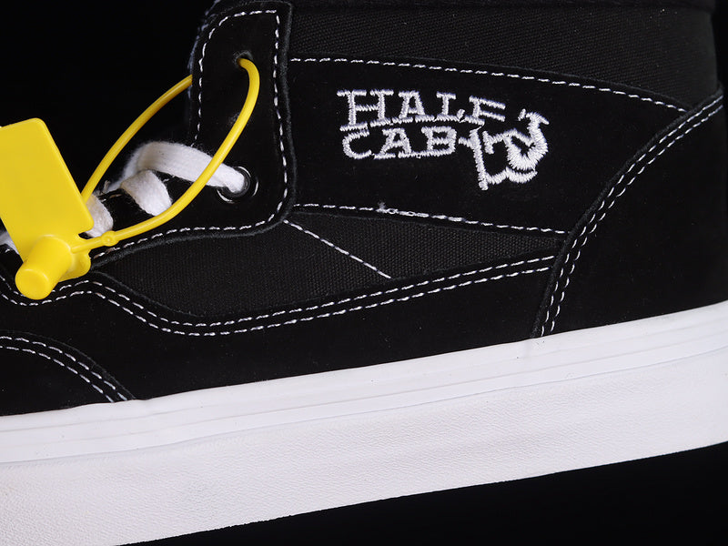 HALF CAB BLACK/TRUE WHITE