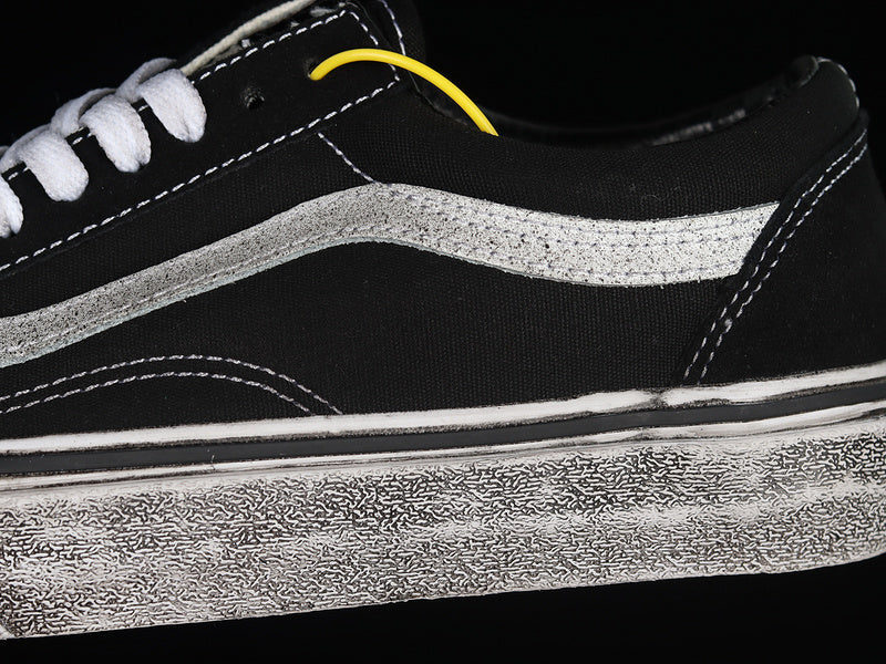 OLD SKOOL BLACK/WHITE