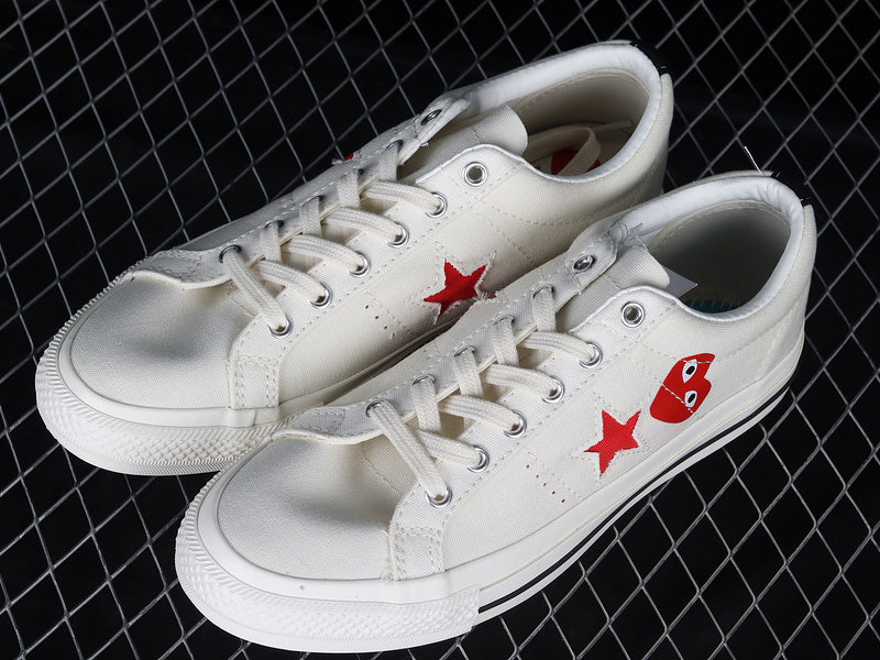 COMME DES GARÇONS PLAY X ONE STAR CLOUD DANCER/RED/WHITE