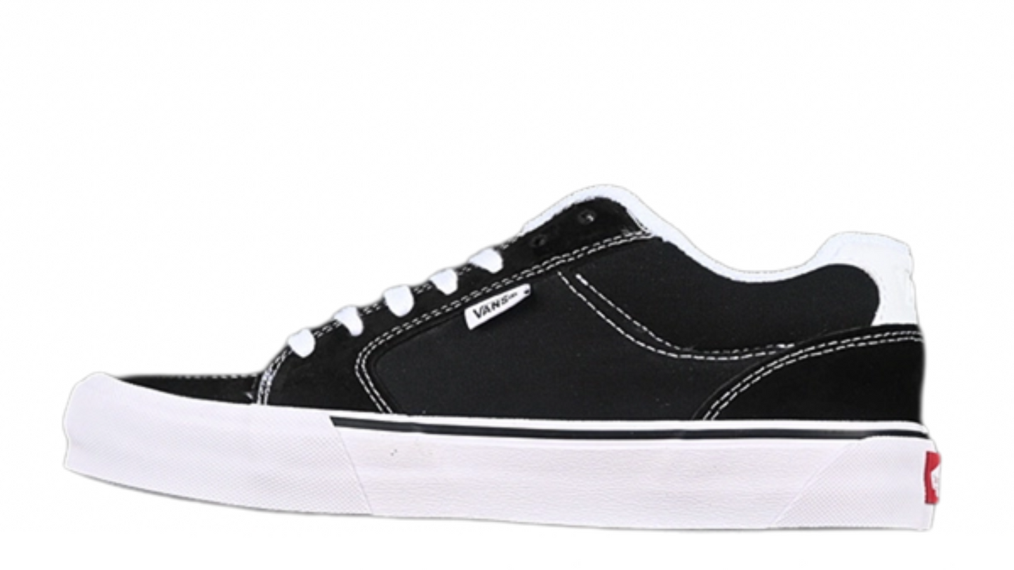 CHUKKA BLACK/WHITE