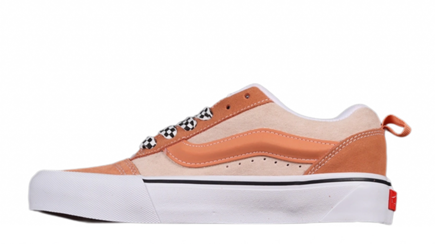 KNU SKOOL VLT LX PEACH DUST/WHITE/BLACK