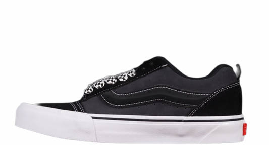 KNU SKOOL VLT LX BLACK/BLACK/WHITE