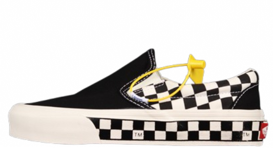 SLIP-ON SIDEWALL CHECK BLACK