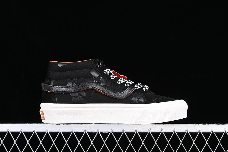 SK8-MID BLACK/WHITE