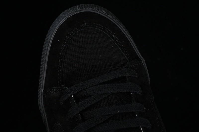 CHUKKA PUSH BLACK