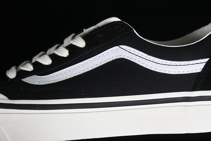 OLD SKOOL REISSUE 136 WHITE/BLACK