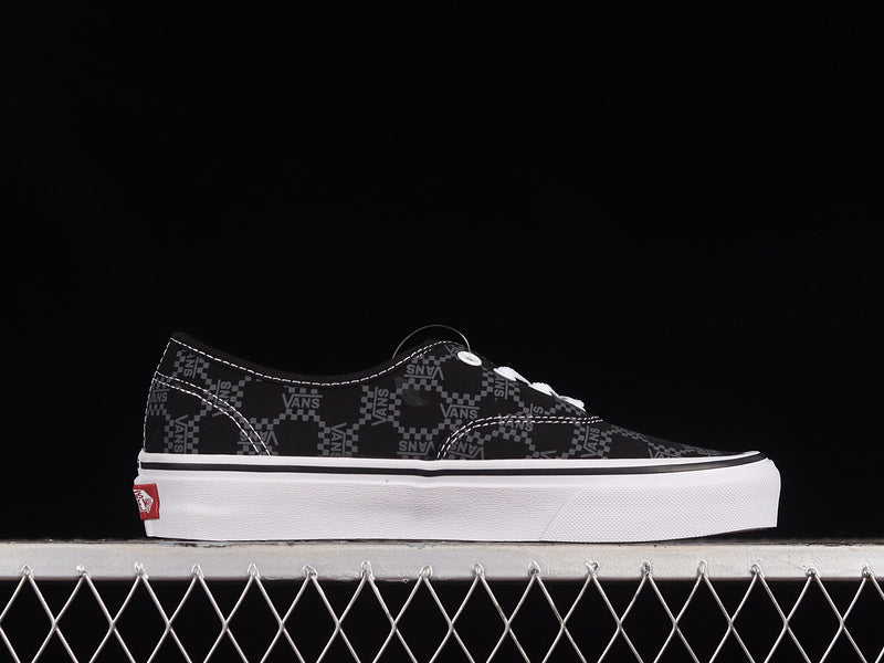 AUTHENTIC MONOGRAM BLACK/WHITE