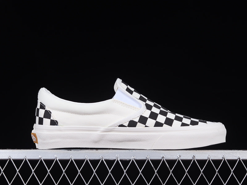 SLIP-ON VR3 WHITE/BLACK