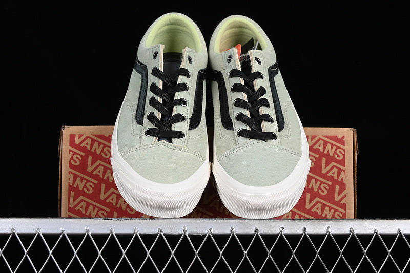 STYLE 36 OG LX WHITE/BLACK/GREEN