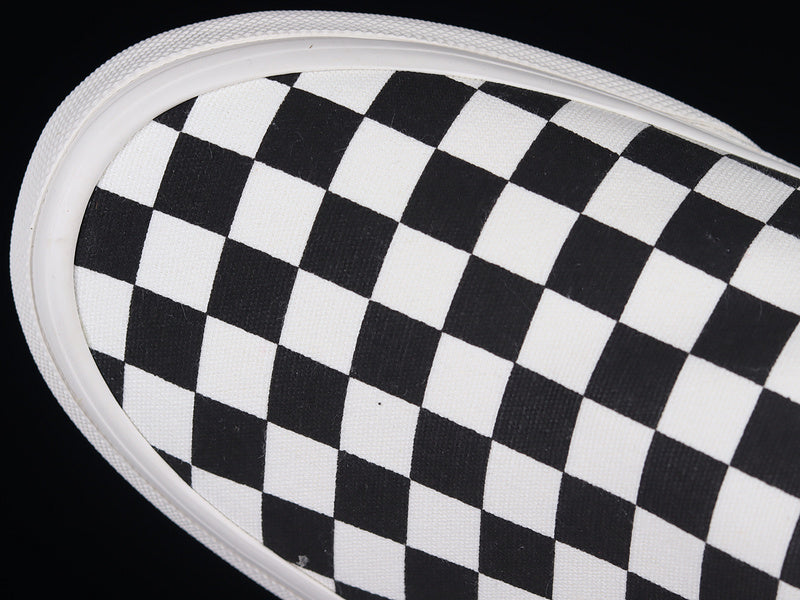 SLIP-ON VR3 WHITE/BLACK