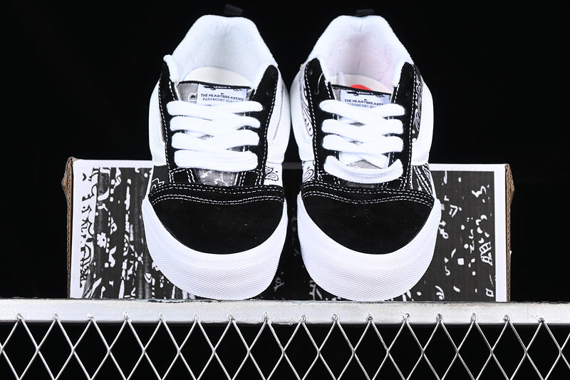 KNU SKOOL WHITE/BLACK