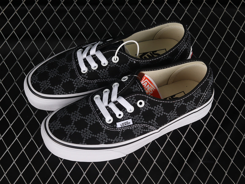 AUTHENTIC MONOGRAM BLACK/WHITE