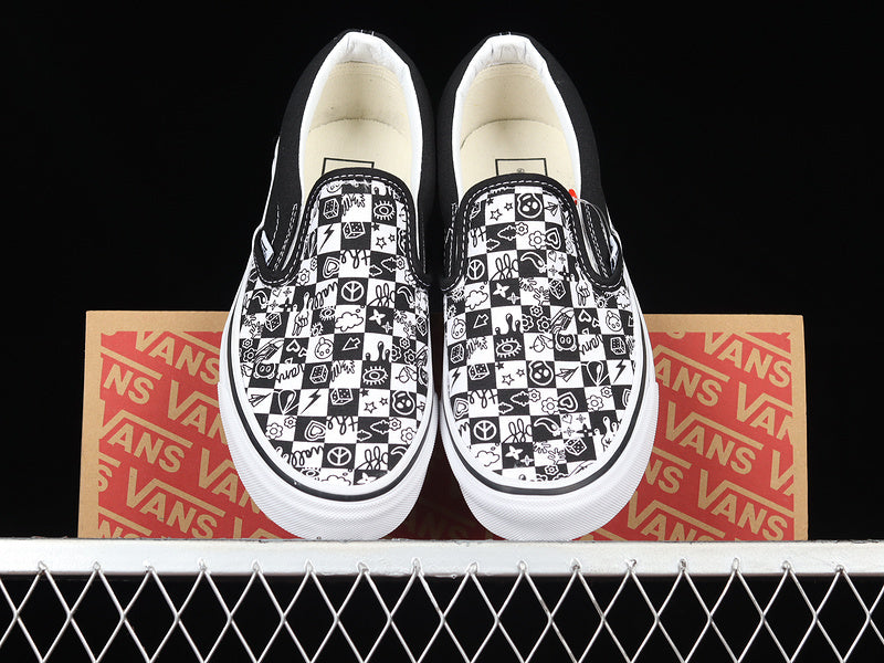 SLIP-ON CHECKERBOARD BLACK/OFF WHITE