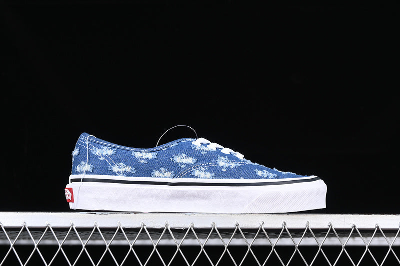 AUTHENTIC 44 DX LIGHT BLUE