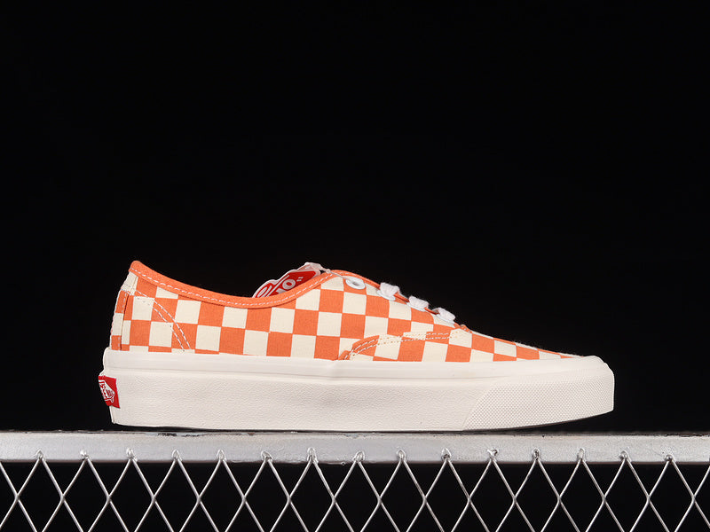 AUTHENTIC 44 DX ORANGE/WHITE