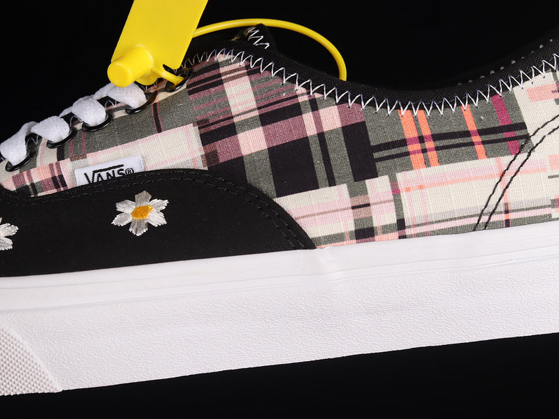 AUTHENTIC FLORAL PLAID PATCHWORK BLACK