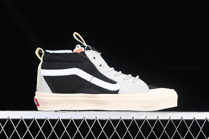 ADVISORY BOARD CRYSTALS X SK8-HI EXT BLACK/WHITE