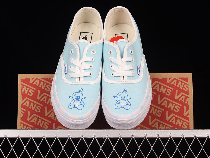 AUTHENTIC LOW SHOES LIGHT BLUE