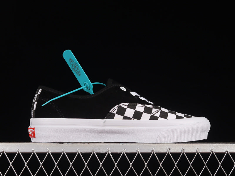 AUTHENTIC LX BLACK CHECKERBOARD TOE BLACK/WHITE