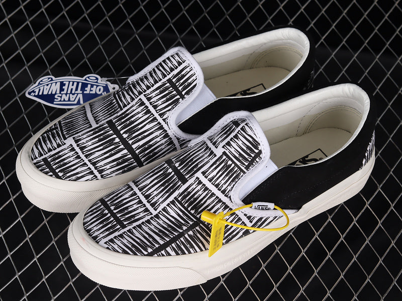 SLIP-ON OFFSPRING LX BLACK/WHITE