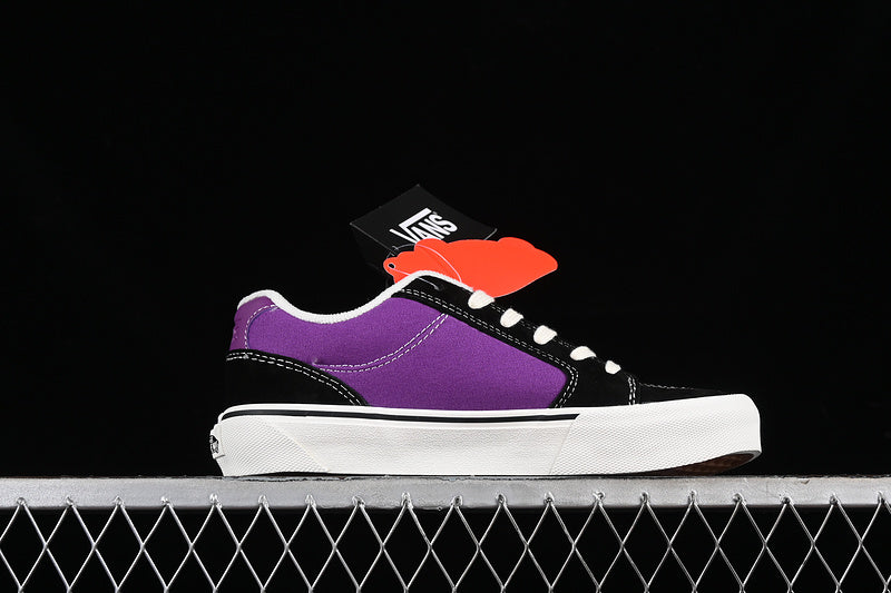 CHUKKA PUSH WHITE/BLACK/PURPLE