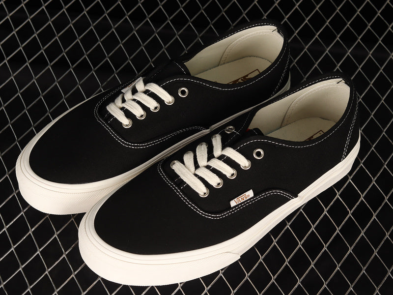 AUTHENTIC 44 DX BLACK