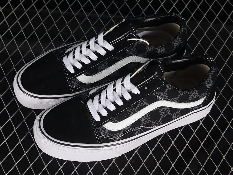 OLD SKOOL MONOGRAM BLACK