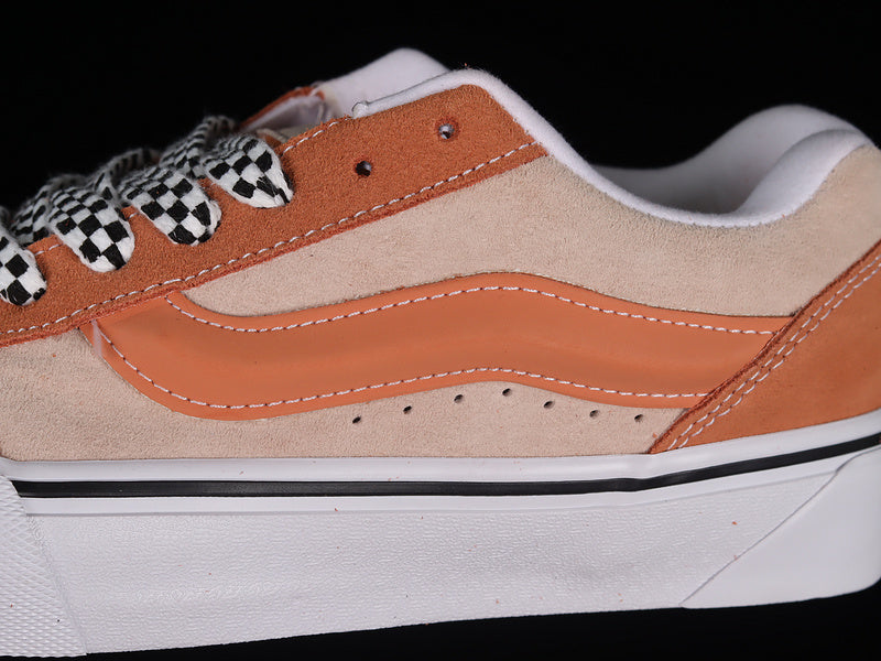 KNU SKOOL VLT LX PEACH DUST/WHITE/BLACK