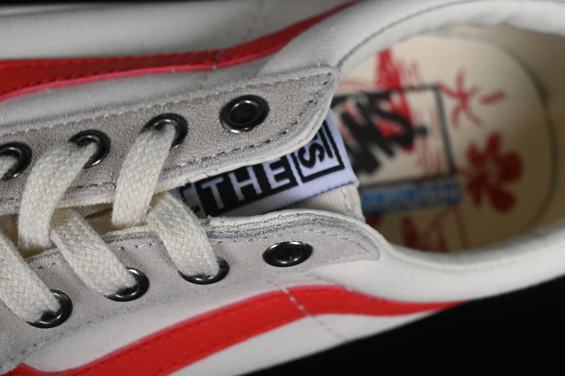 SK8-LOW REISSUE S WHTE/GREY/RED